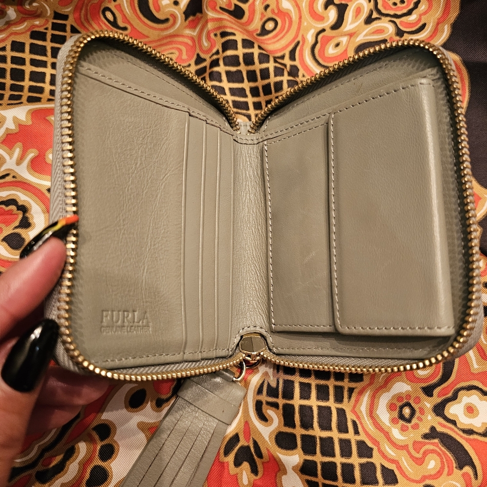 Grey Furla zippy wallet w/tassle #preloved - Picture 6 of 12